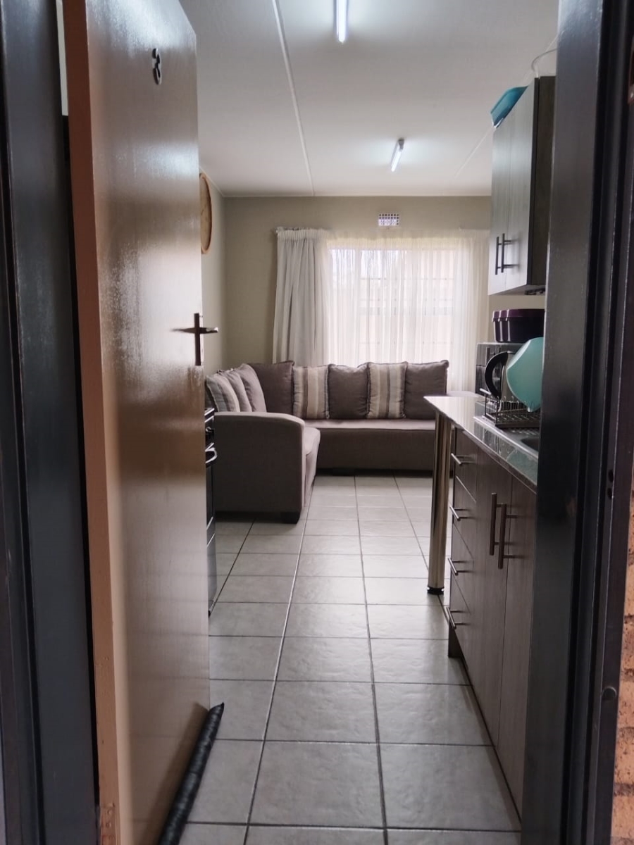 To Let 2 Bedroom Property for Rent in Sky City Gauteng