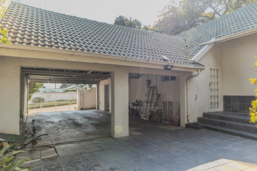 To Let 3 Bedroom Property for Rent in Parkmore Gauteng
