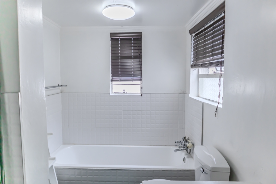 To Let 3 Bedroom Property for Rent in Parkmore Gauteng