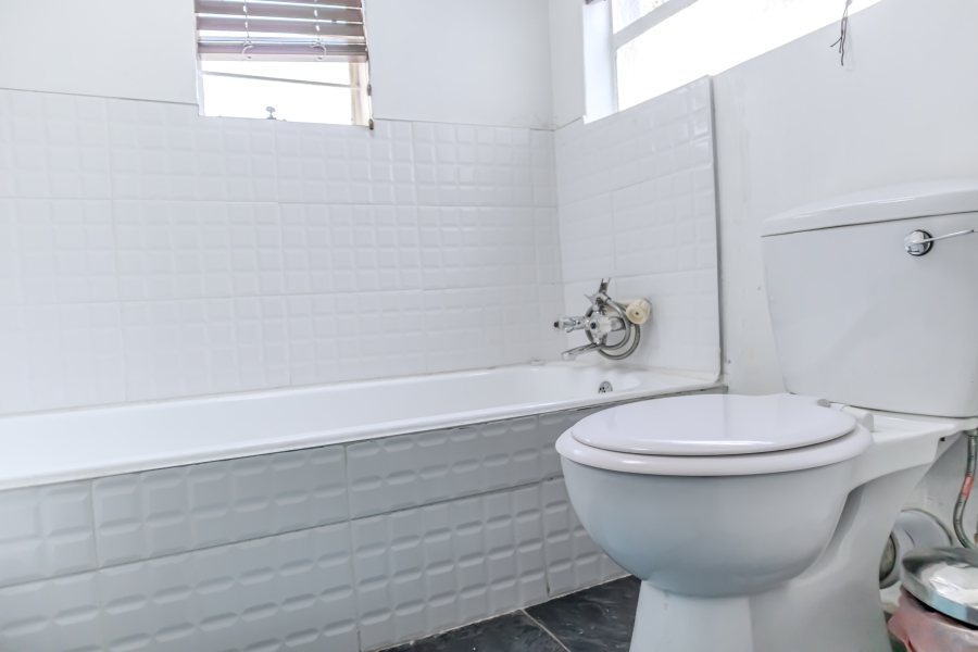 To Let 3 Bedroom Property for Rent in Parkmore Gauteng