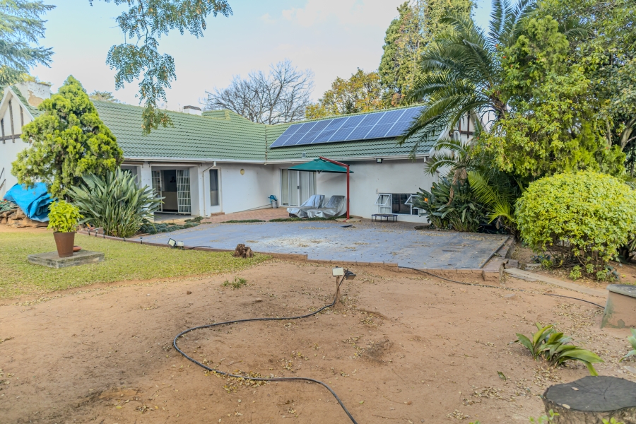 To Let 3 Bedroom Property for Rent in Parkmore Gauteng