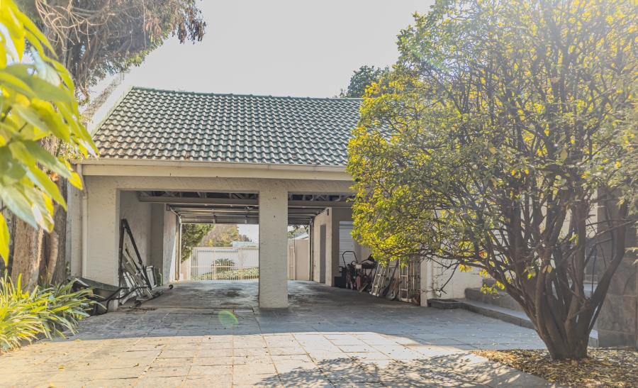 To Let 3 Bedroom Property for Rent in Parkmore Gauteng