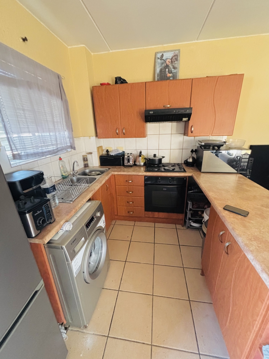 2 Bedroom Property for Sale in Halfway Gardens Gauteng