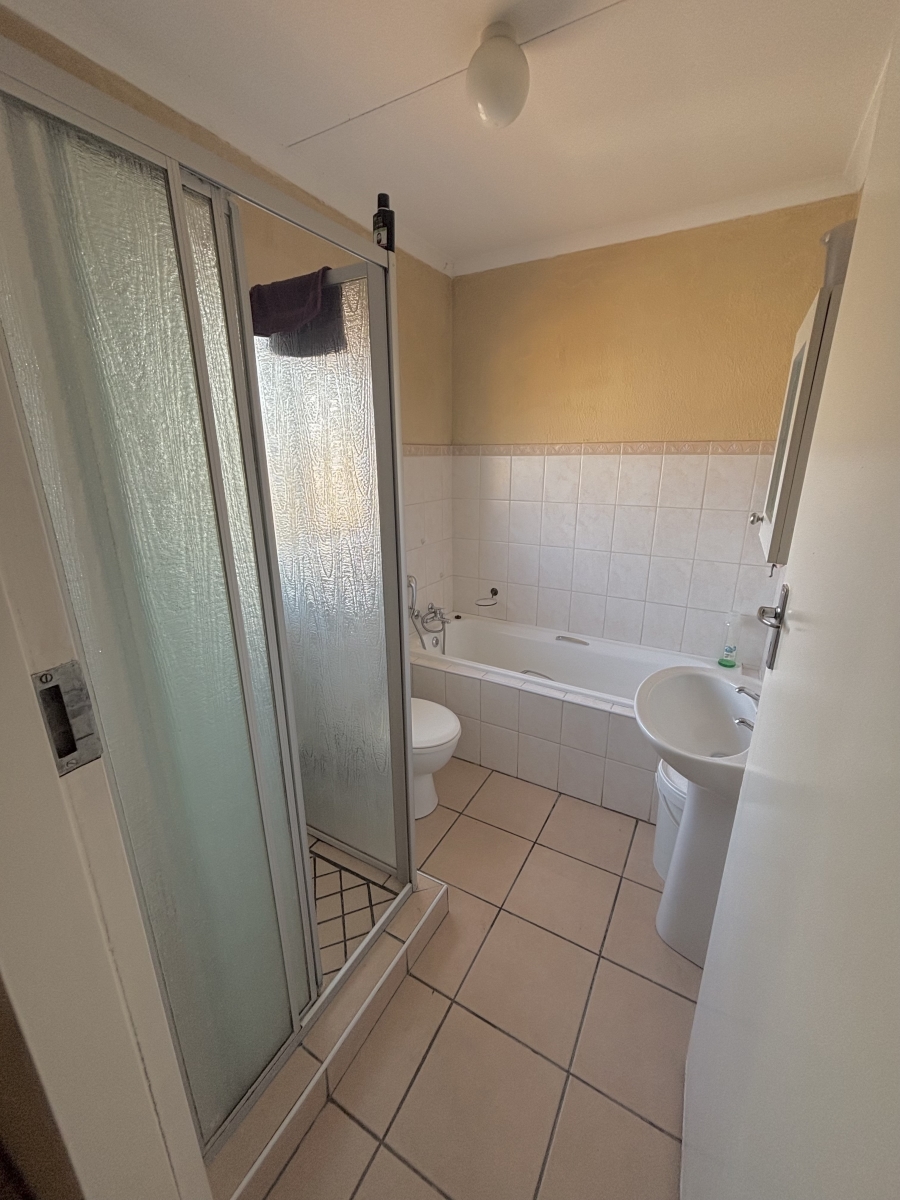 2 Bedroom Property for Sale in Halfway Gardens Gauteng