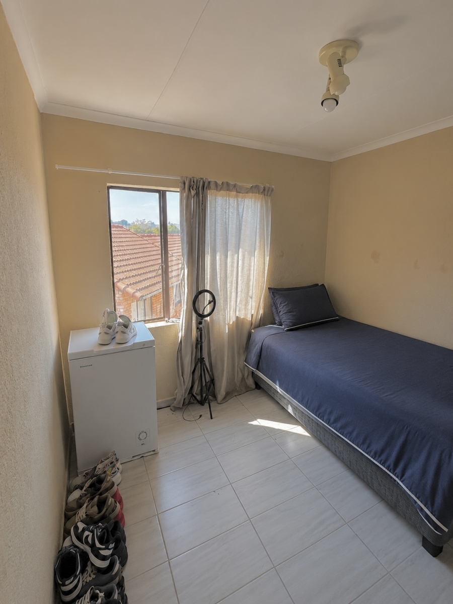 2 Bedroom Property for Sale in Halfway Gardens Gauteng