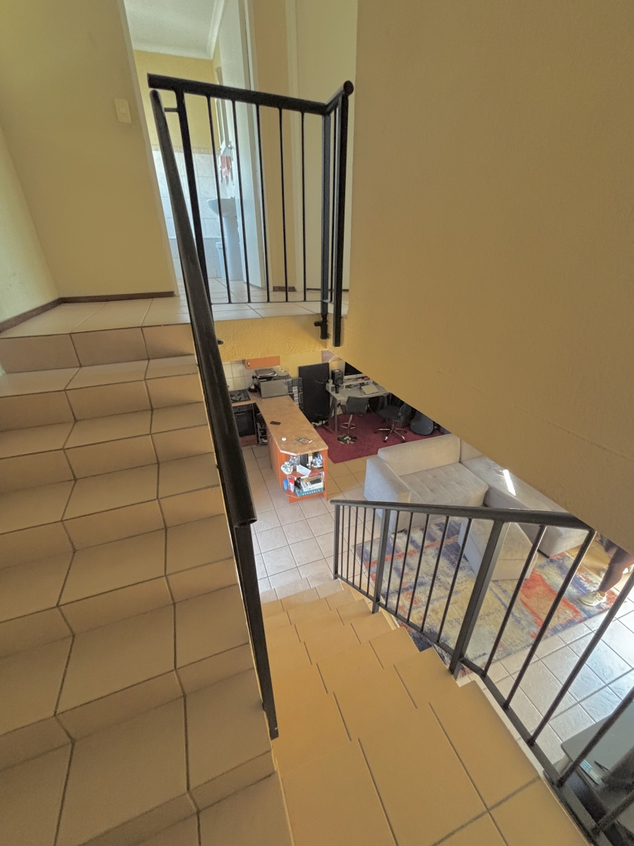 2 Bedroom Property for Sale in Halfway Gardens Gauteng