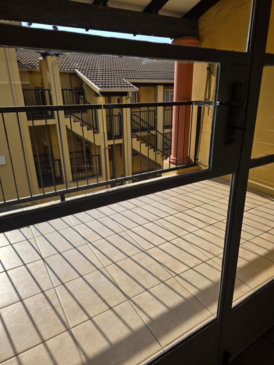2 Bedroom Property for Sale in North Riding Gauteng