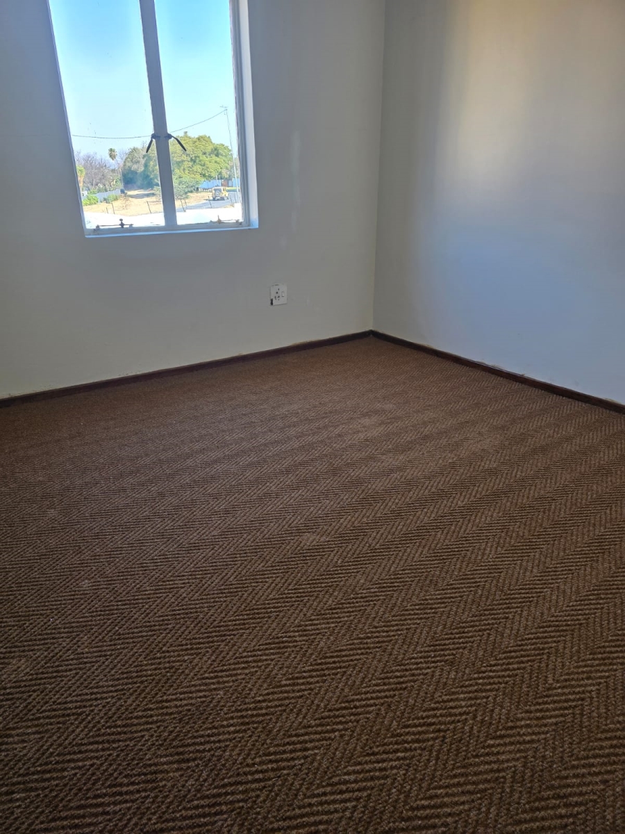 2 Bedroom Property for Sale in North Riding Gauteng