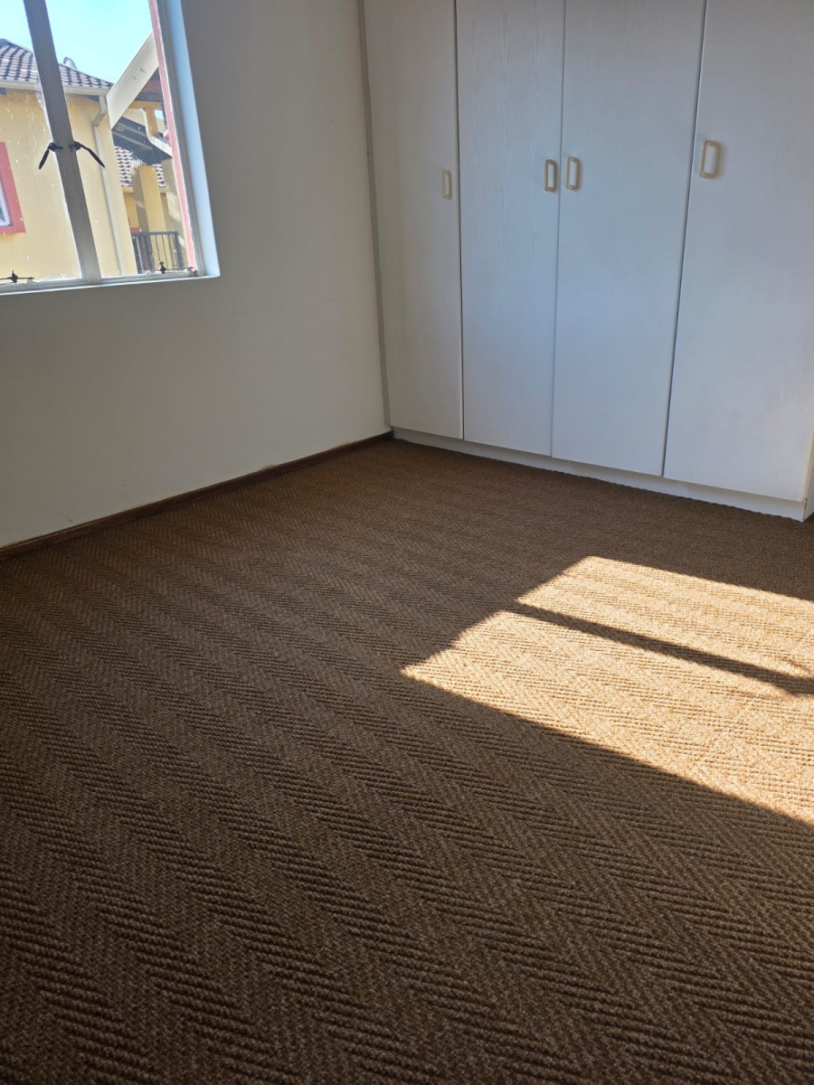 2 Bedroom Property for Sale in North Riding Gauteng