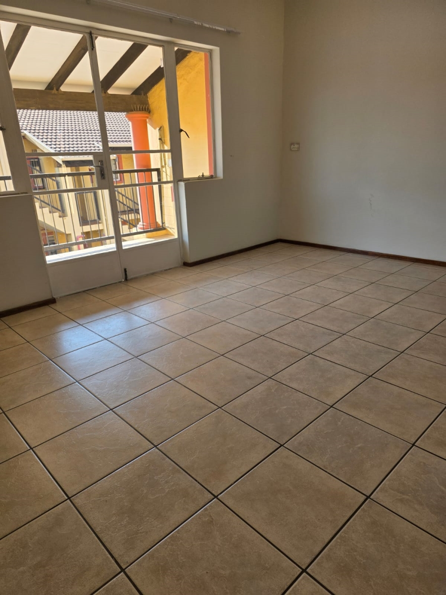 2 Bedroom Property for Sale in North Riding Gauteng