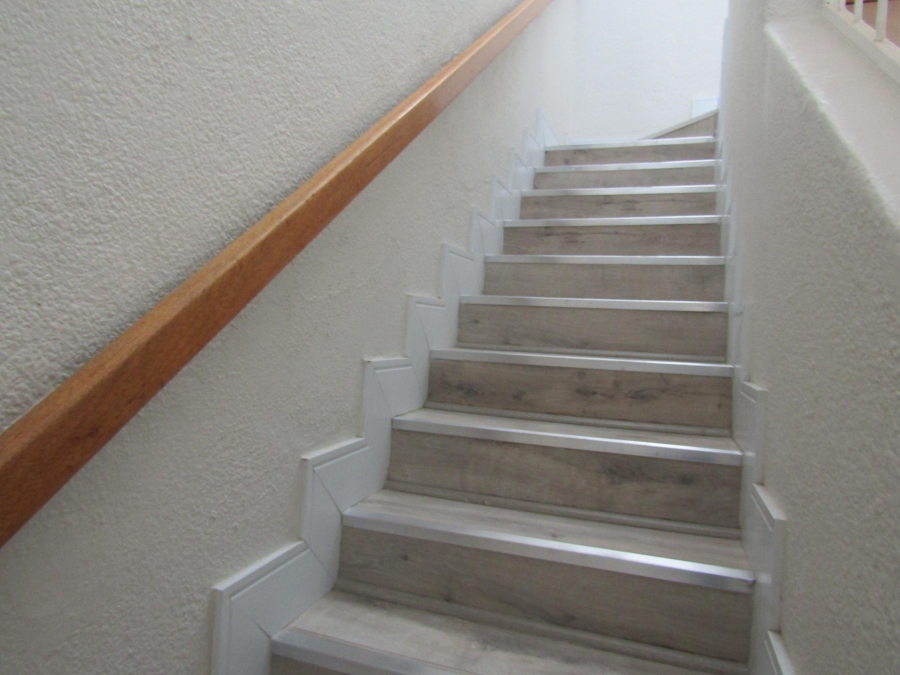 To Let 3 Bedroom Property for Rent in Mondeor Gauteng