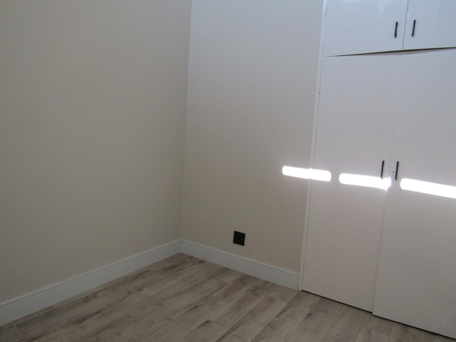 To Let 3 Bedroom Property for Rent in Mondeor Gauteng