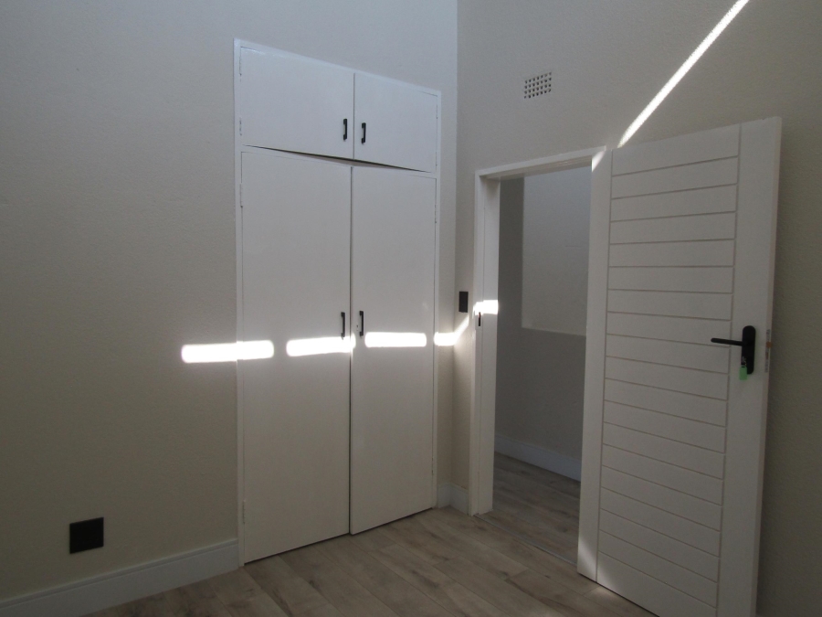 To Let 3 Bedroom Property for Rent in Mondeor Gauteng