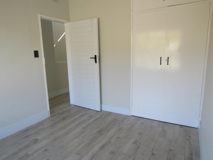 To Let 3 Bedroom Property for Rent in Mondeor Gauteng