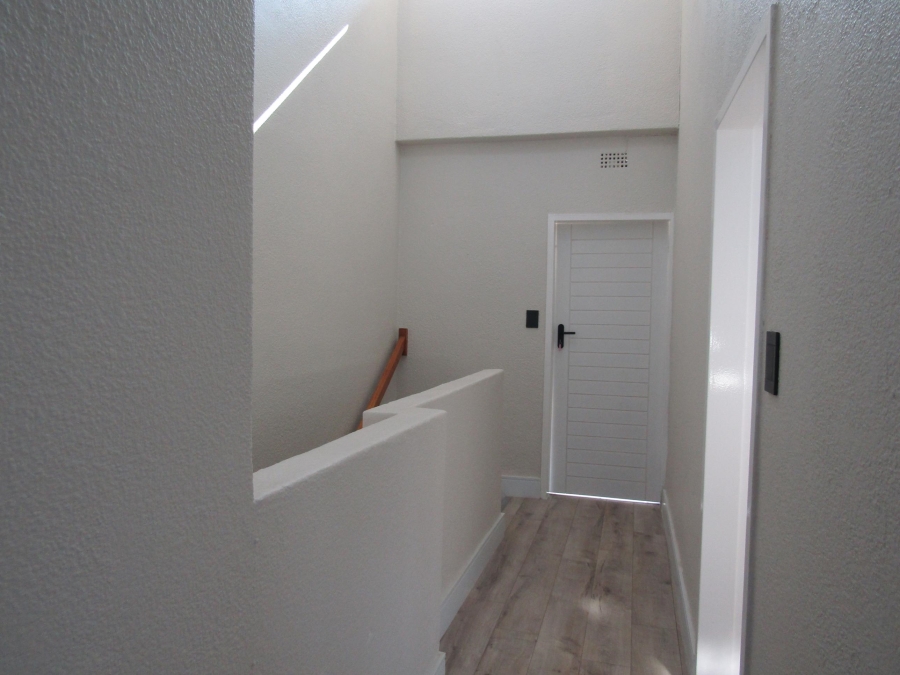 To Let 3 Bedroom Property for Rent in Mondeor Gauteng