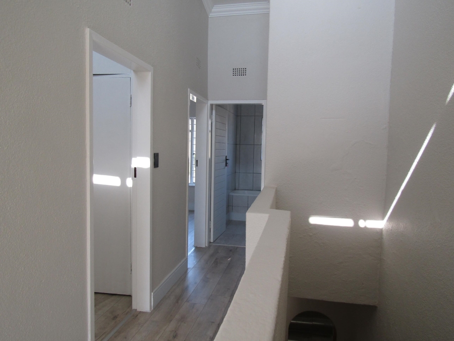 To Let 3 Bedroom Property for Rent in Mondeor Gauteng