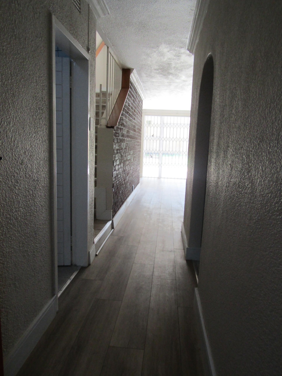 To Let 3 Bedroom Property for Rent in Mondeor Gauteng