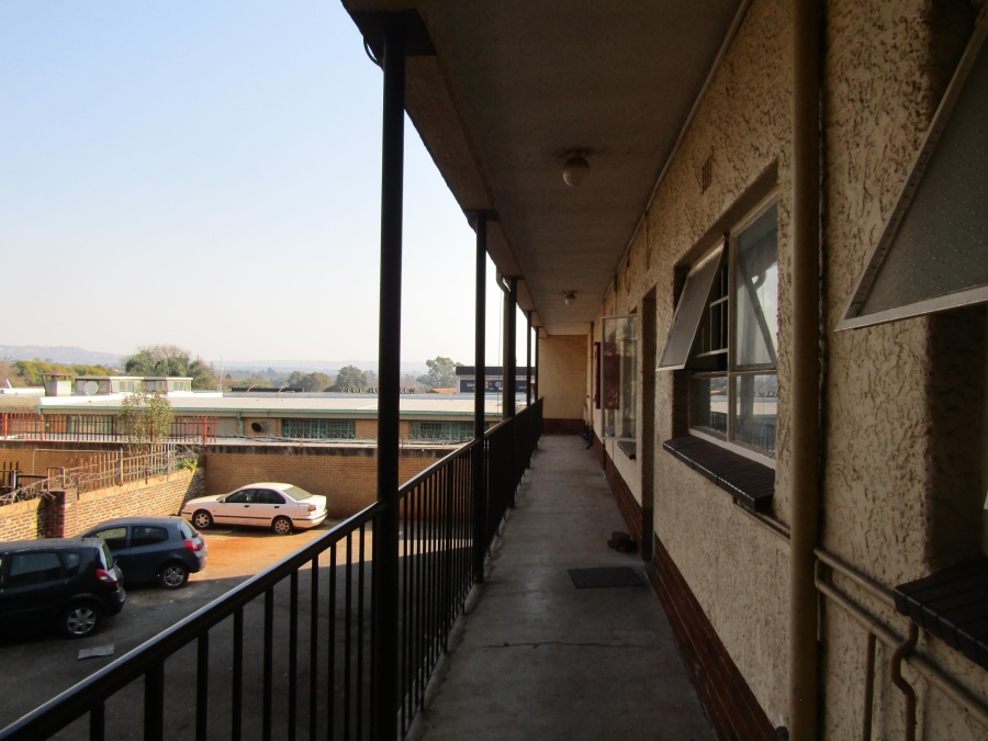 2 Bedroom Property for Sale in Windsor East Gauteng