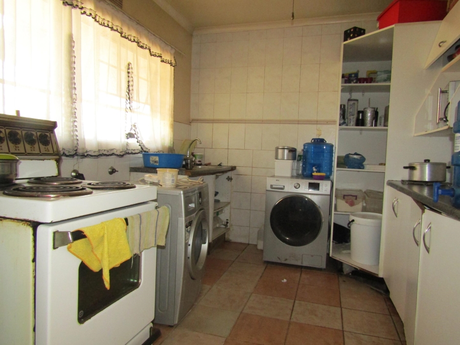 2 Bedroom Property for Sale in Windsor East Gauteng