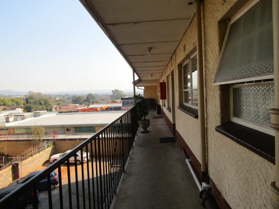 2 Bedroom Property for Sale in Windsor East Gauteng
