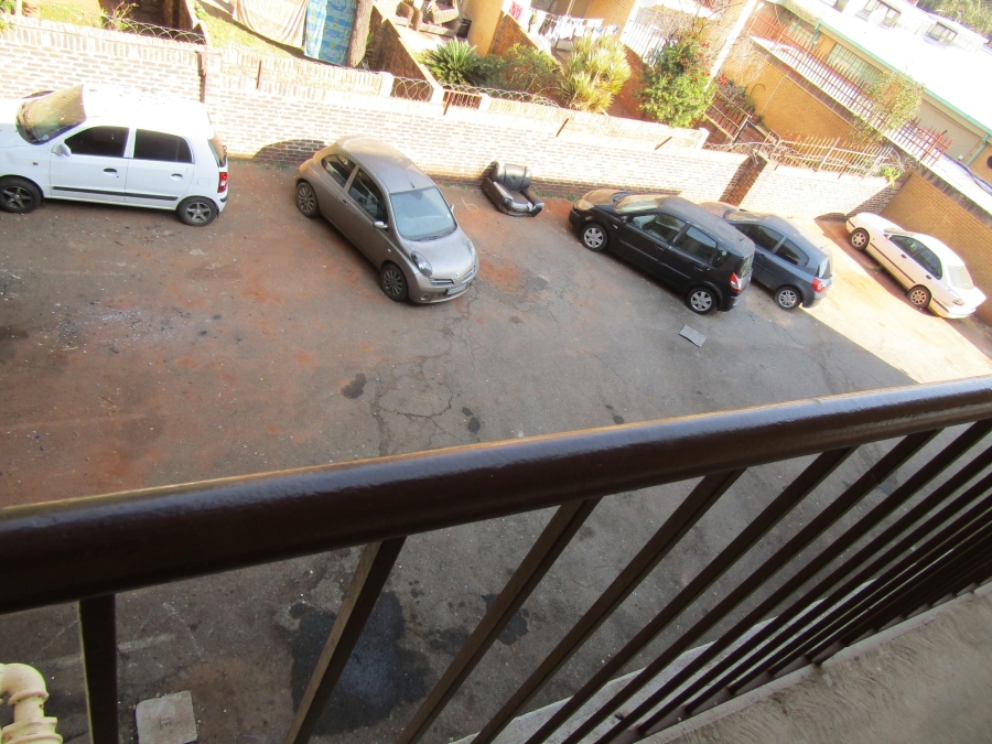 2 Bedroom Property for Sale in Windsor East Gauteng