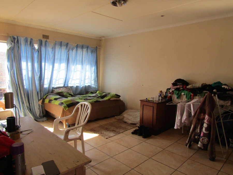 2 Bedroom Property for Sale in Windsor East Gauteng