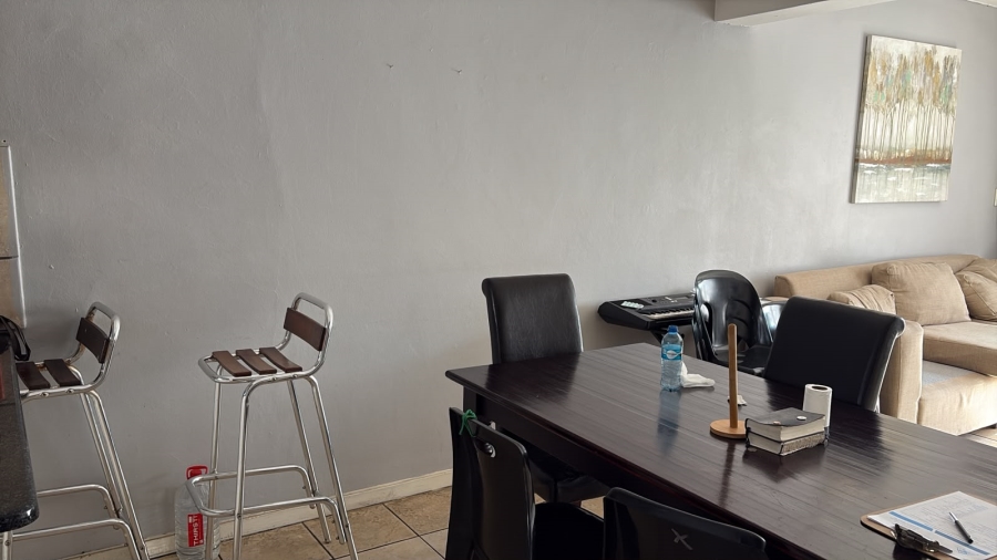2 Bedroom Property for Sale in Windsor Gauteng