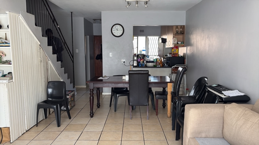 2 Bedroom Property for Sale in Windsor Gauteng