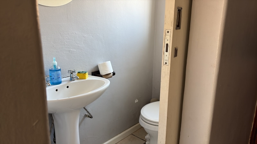 2 Bedroom Property for Sale in Windsor Gauteng