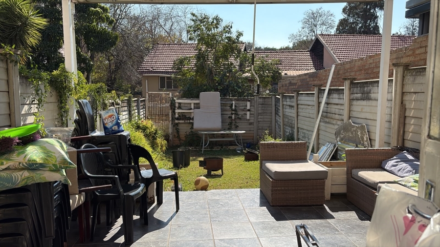 2 Bedroom Property for Sale in Windsor Gauteng