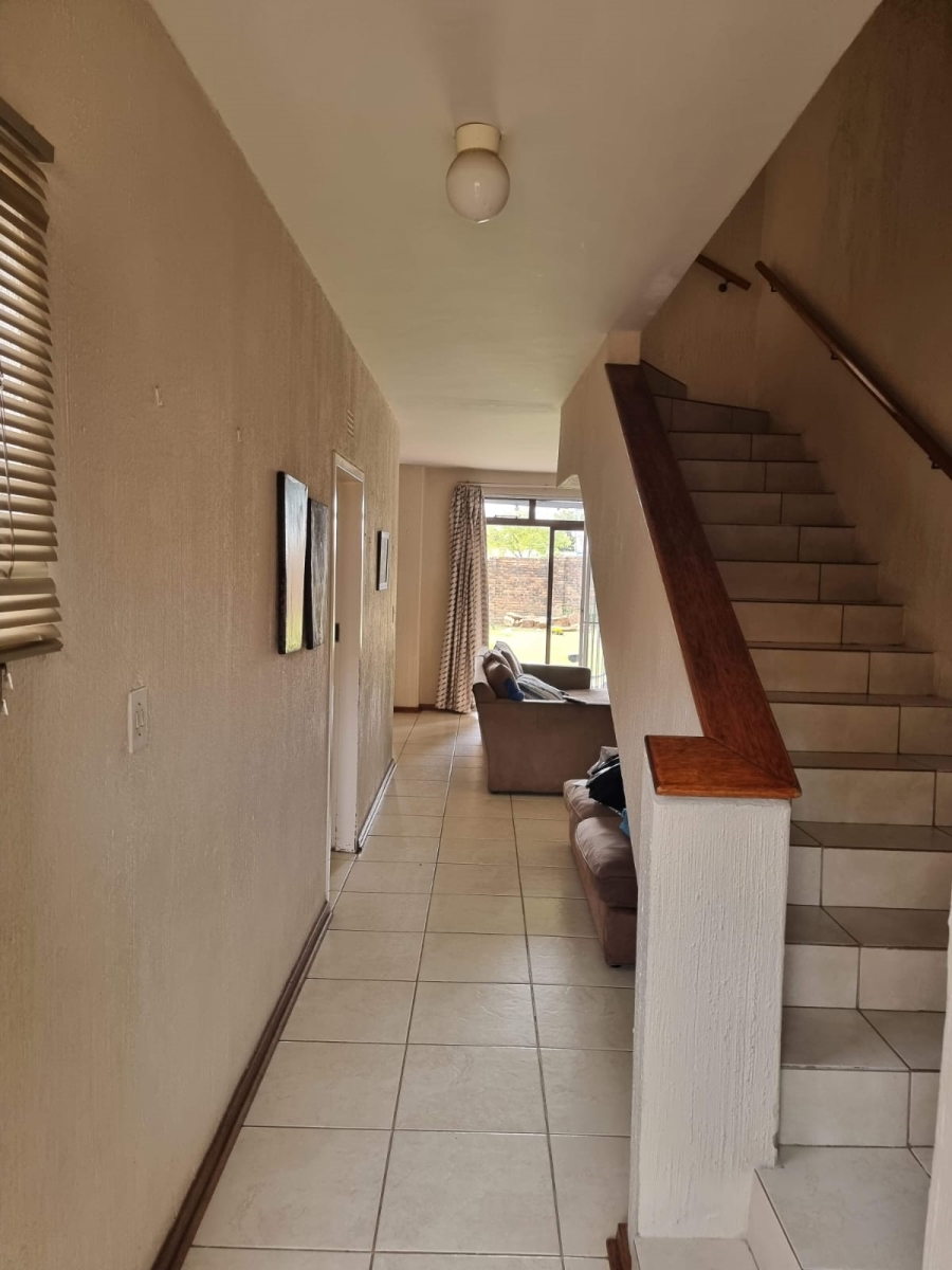 3 Bedroom Property for Sale in Halfway Gardens Gauteng