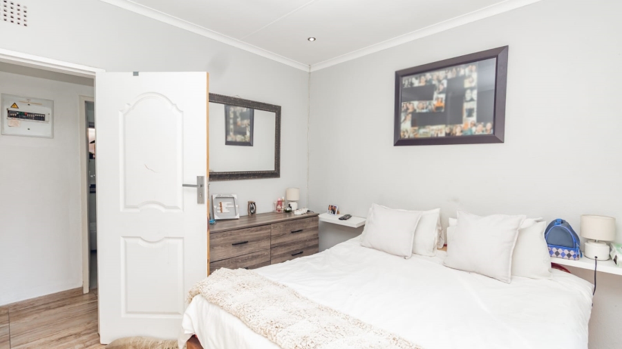 3 Bedroom Property for Sale in Isandovale Gauteng