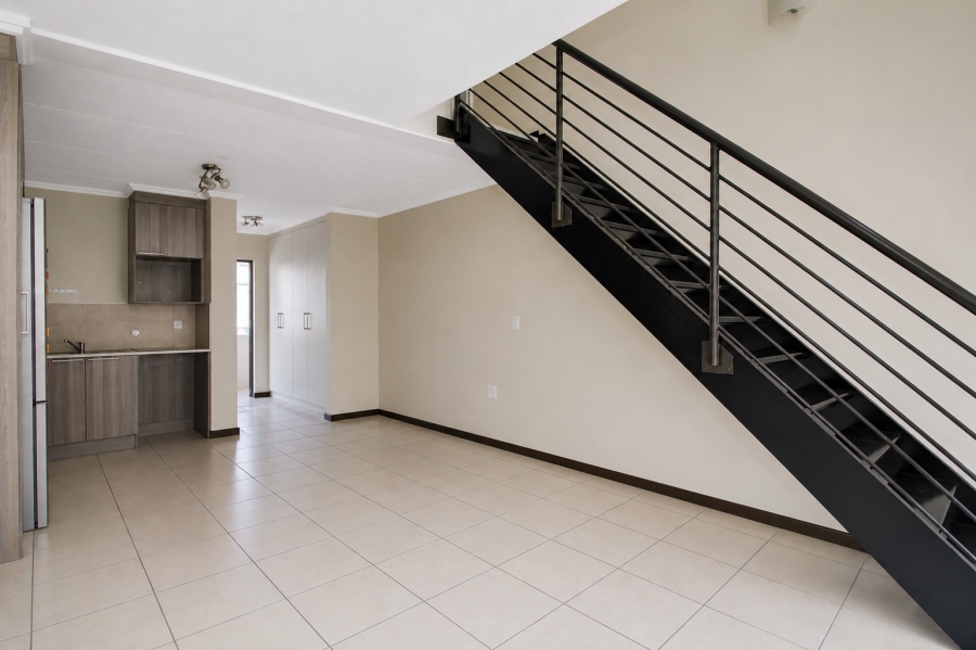 To Let 1 Bedroom Property for Rent in Fourways Gauteng