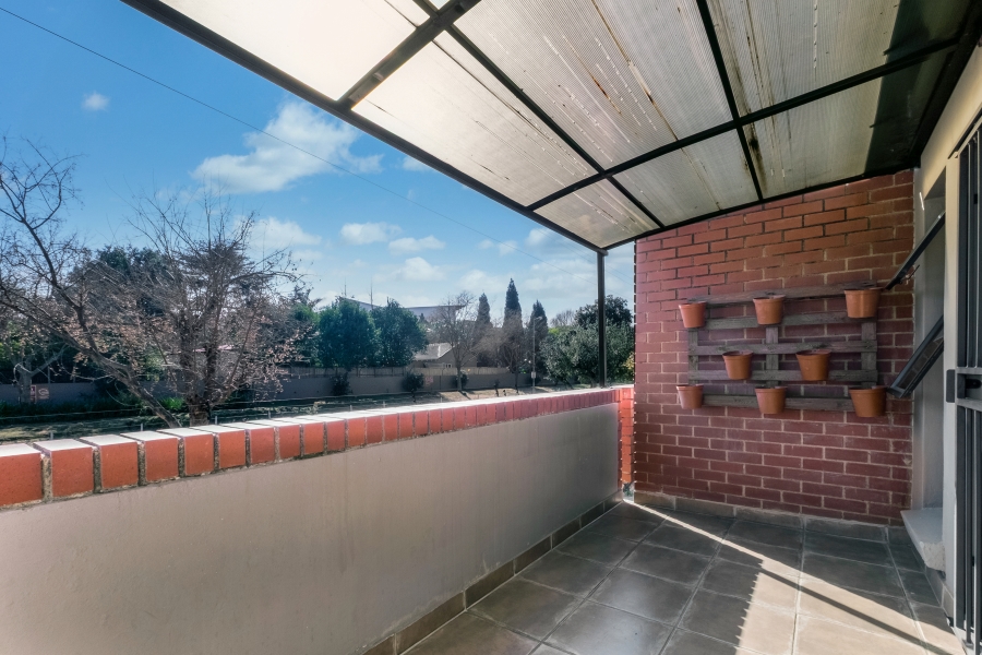 To Let 2 Bedroom Property for Rent in Fourways Gauteng