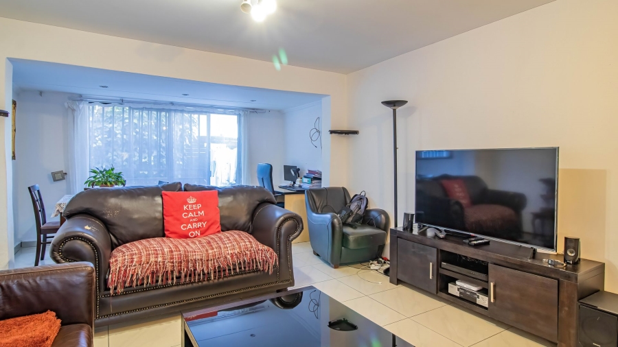 2 Bedroom Property for Sale in Ridgeway Gauteng