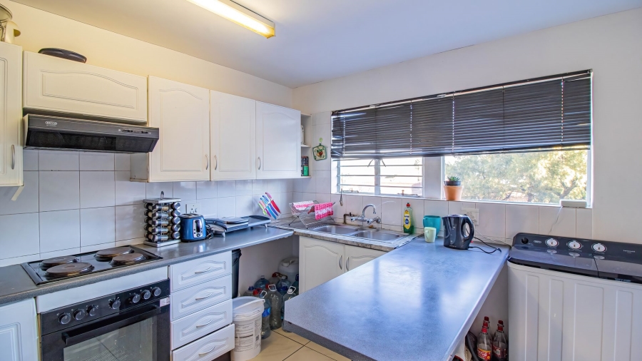 2 Bedroom Property for Sale in Ridgeway Gauteng