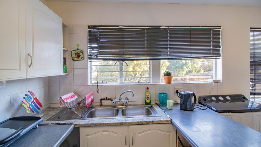 2 Bedroom Property for Sale in Ridgeway Gauteng