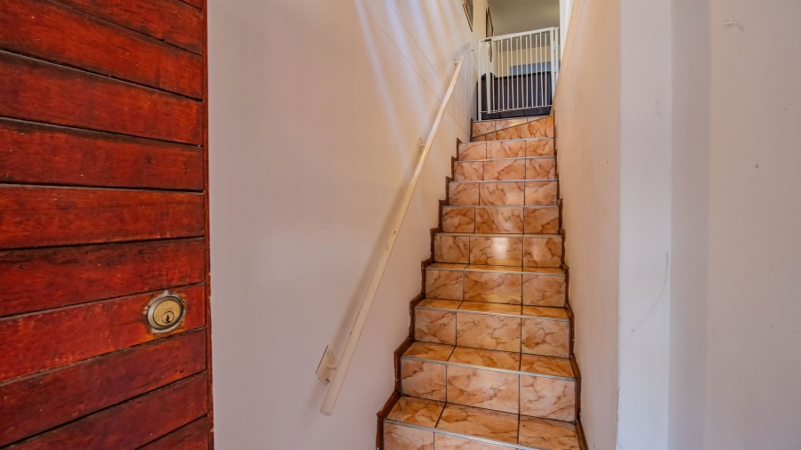 2 Bedroom Property for Sale in Ridgeway Gauteng