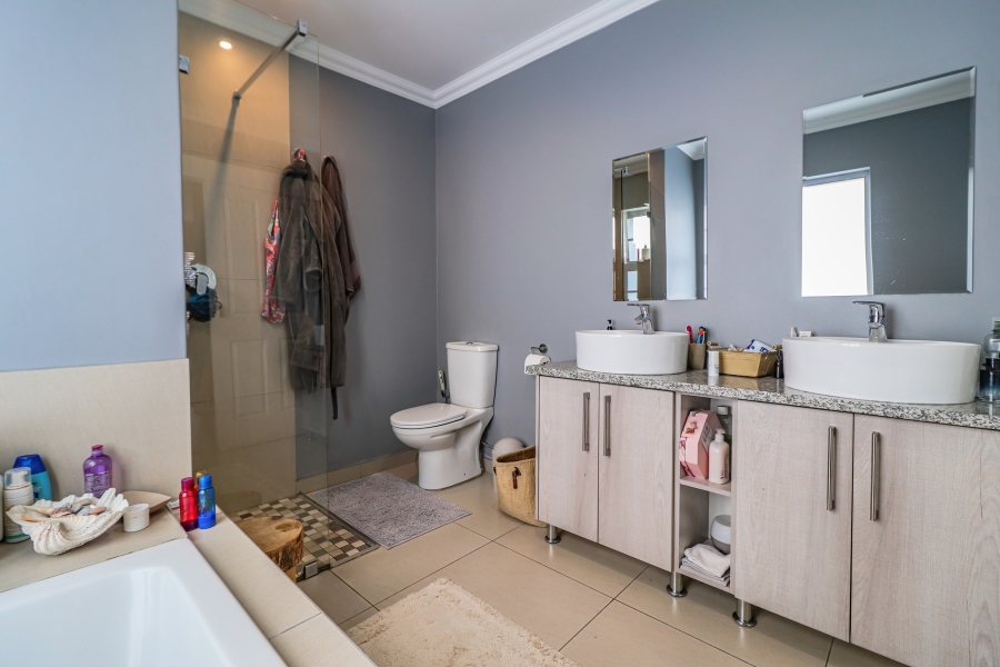 To Let 3 Bedroom Property for Rent in Victory Park Gauteng