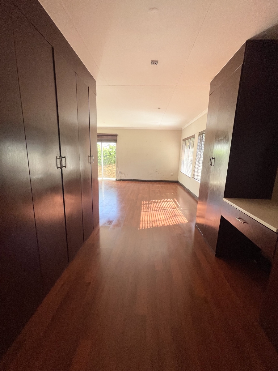 3 Bedroom Property for Sale in Northcliff Gauteng
