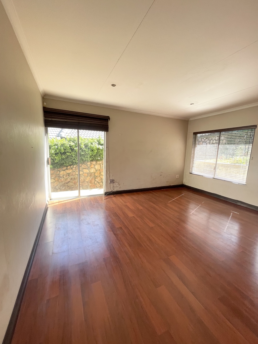 3 Bedroom Property for Sale in Northcliff Gauteng