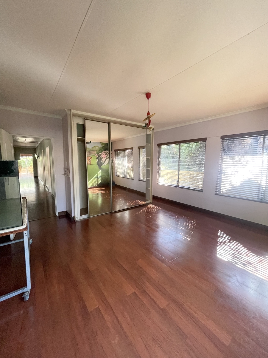 3 Bedroom Property for Sale in Northcliff Gauteng