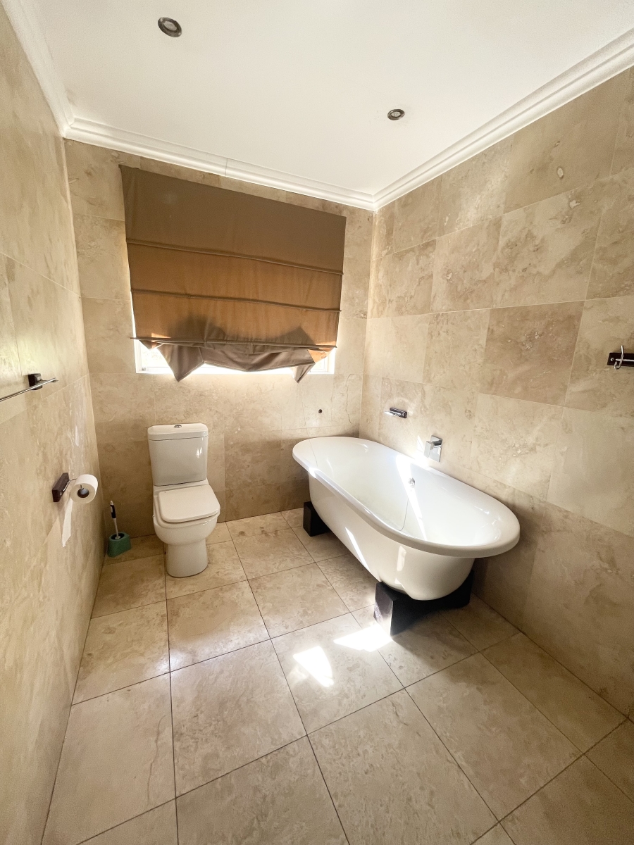 3 Bedroom Property for Sale in Northcliff Gauteng