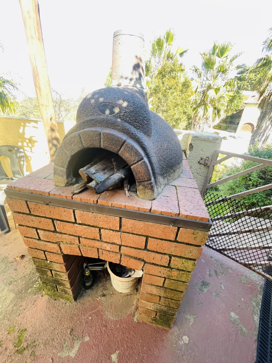 3 Bedroom Property for Sale in Northcliff Gauteng