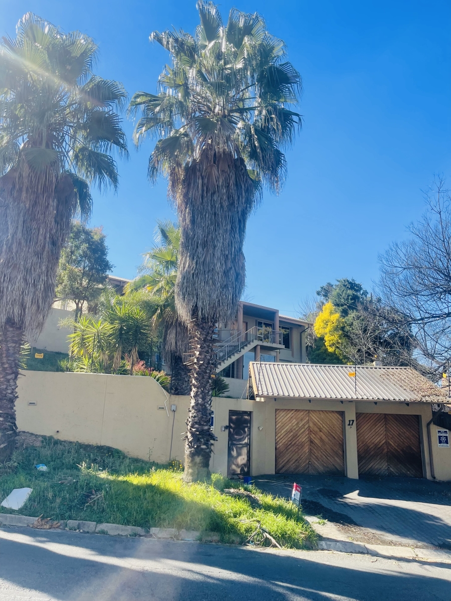 3 Bedroom Property for Sale in Northcliff Gauteng