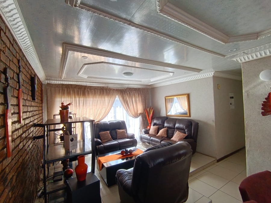 To Let 3 Bedroom Property for Rent in Modder East Gauteng
