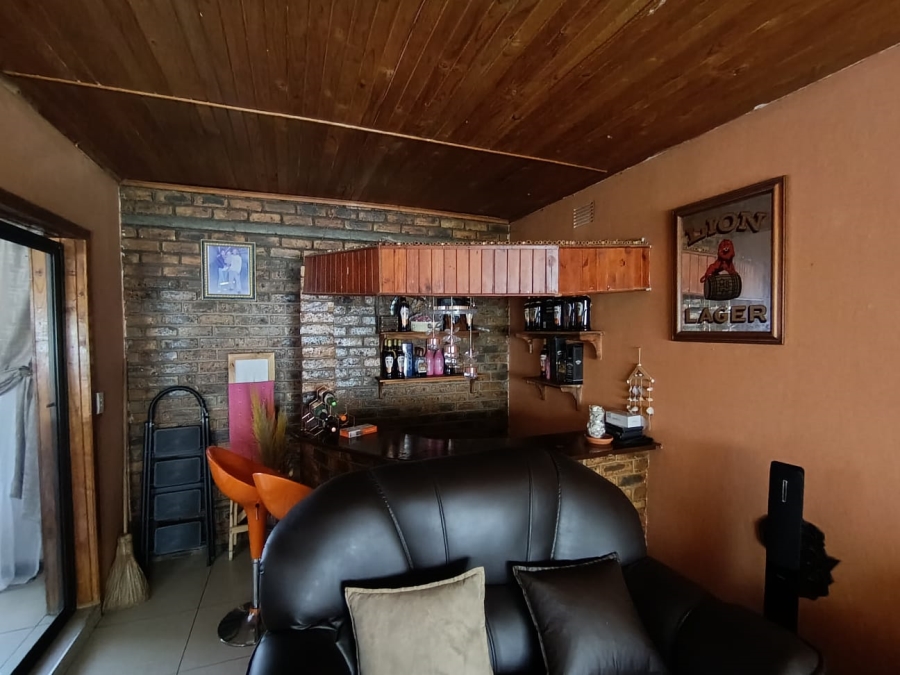 To Let 3 Bedroom Property for Rent in Modder East Gauteng