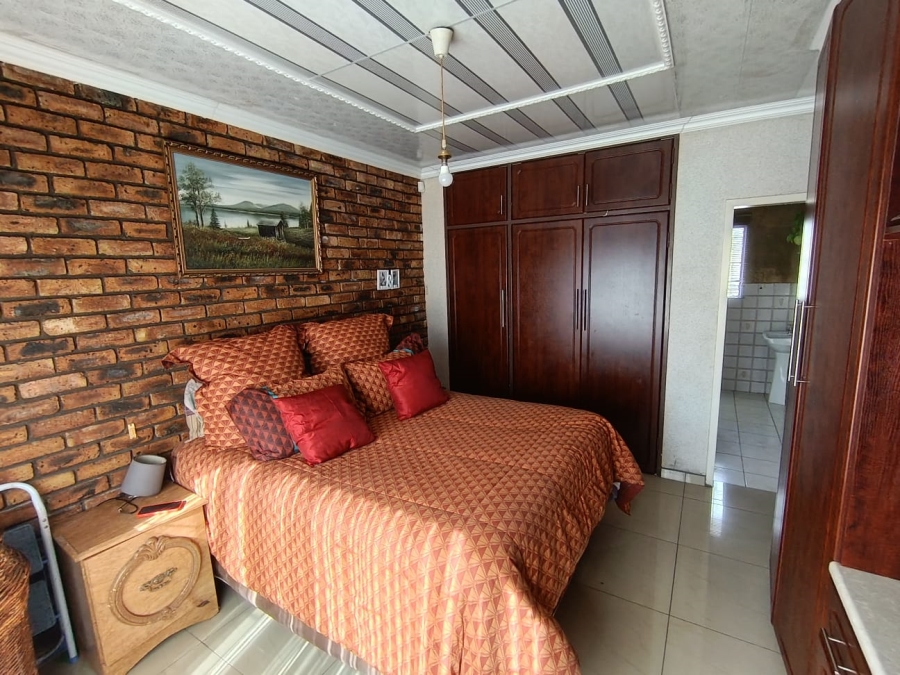 To Let 3 Bedroom Property for Rent in Modder East Gauteng