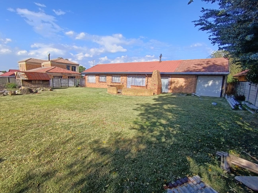 To Let 3 Bedroom Property for Rent in Modder East Gauteng