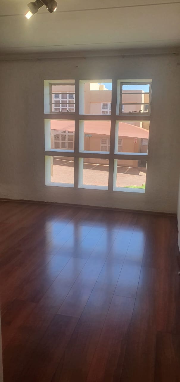 To Let 3 Bedroom Property for Rent in Mondeor Gauteng